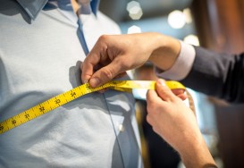 «Ýeňiş» tikin fabrigi döwrebap köýnekleri hödürleýär